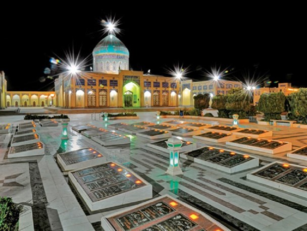 زیارتگاه شهید آیت الله مدرس(ره) کاشمر، مکانی زیبا و با معنویت با امکانات متنوع برای زائران نوروزی