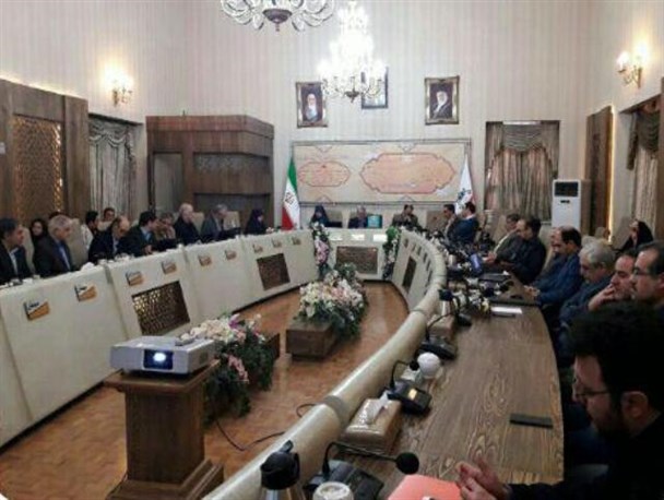 نبود برنامه جامع در زیباسازی فضای شهری اصفهان/ شهرداری مصوبات شورای شهر را اجرا نمی کند