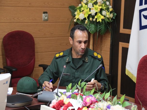 غربالگری منزل به منزل کرونا در شهرستان بوشهر توسط بسیج