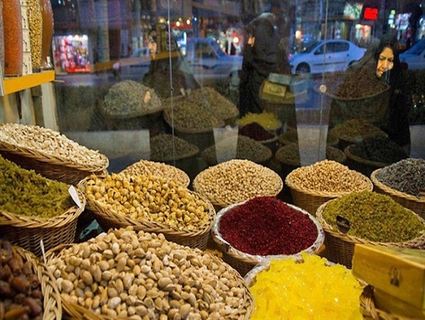 ویترینی فقط برای «تماشا»/ کرونا هم شیب تند گرانی آجیل شب عید را متوقف نکرد