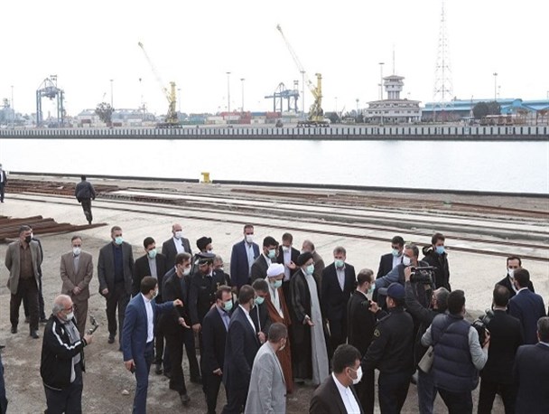 موانع زیست‌محیطی برای توسعه بندر امیرآباد و استقرار صنایع برطرف شود