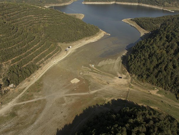 آب در کشور به یک نظام پیچیده مبدل شده/ منابع آب کشور نباید در اختیار مصرف‌کننده آن باشد