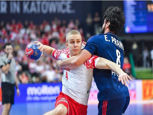 هندبال قهرمانی جهان| شکست میزبان در افتتاحیه در حضور رییس فدراسیون هندبال ایران