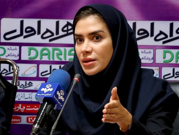 ناظمی: سرپرست تیم برف را پارو کرد/این بحران‌ها باعث دیده شدن فوتبال زنان می‌شود!