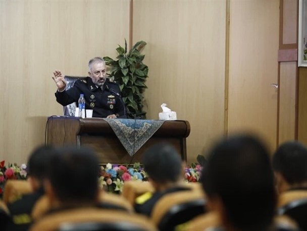 دشمن به دنبال برجسته کردن نقاط ضعف توانمندی های کشور است