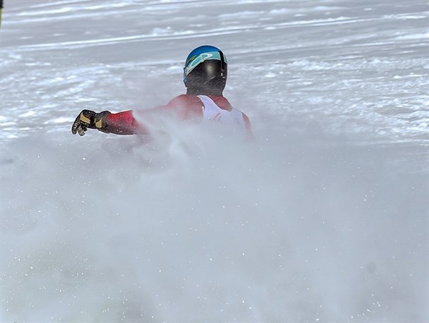 اسکی بین المللی آلپاین| قهرمانی کیادربندسری و احمدی در مارپیچ بزرگ