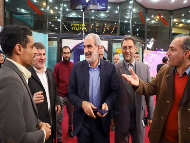 تولید مجموعه‌ای در مورد خیرین مدرسه‌ ساز توسط شبکه‌ مستند