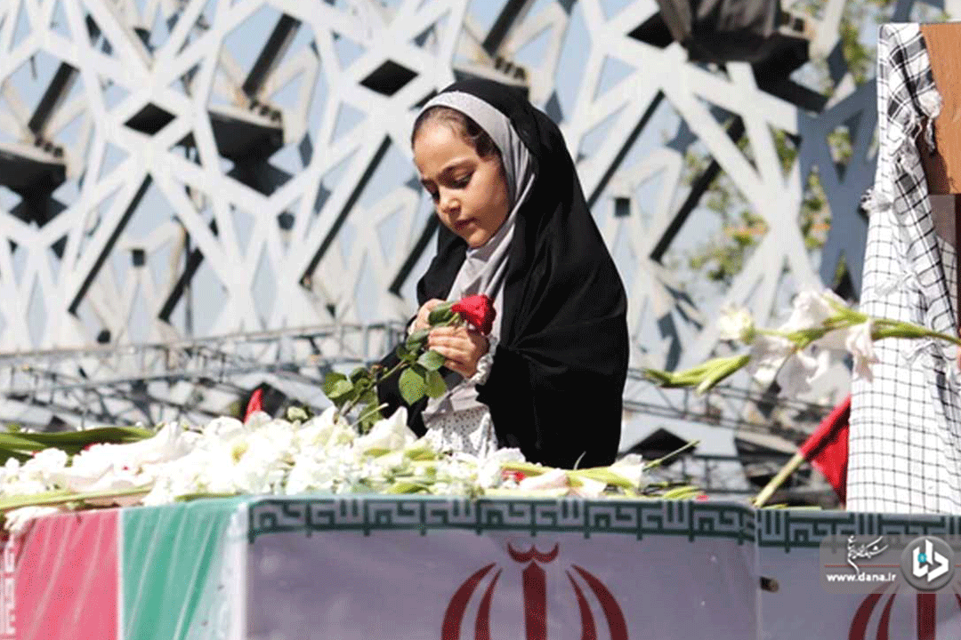 مراسم تشییع پیکر شهیدان میلاد حیدری و مقداد مهقانی جعفر آبادی