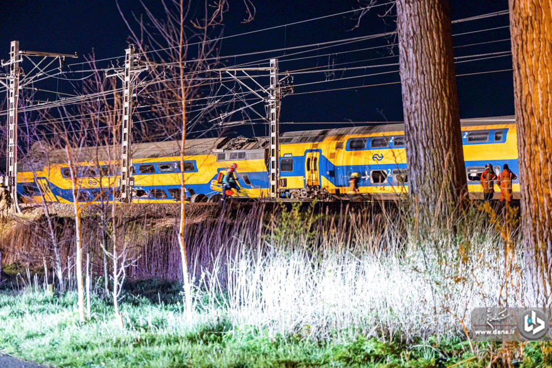 برخورد قطار مسافربری با قطار باری در هلند