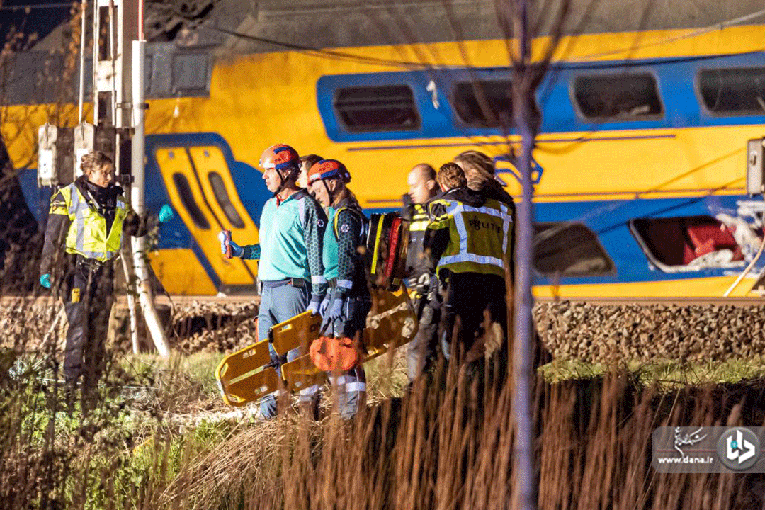 برخورد قطار مسافربری با قطار باری در هلند