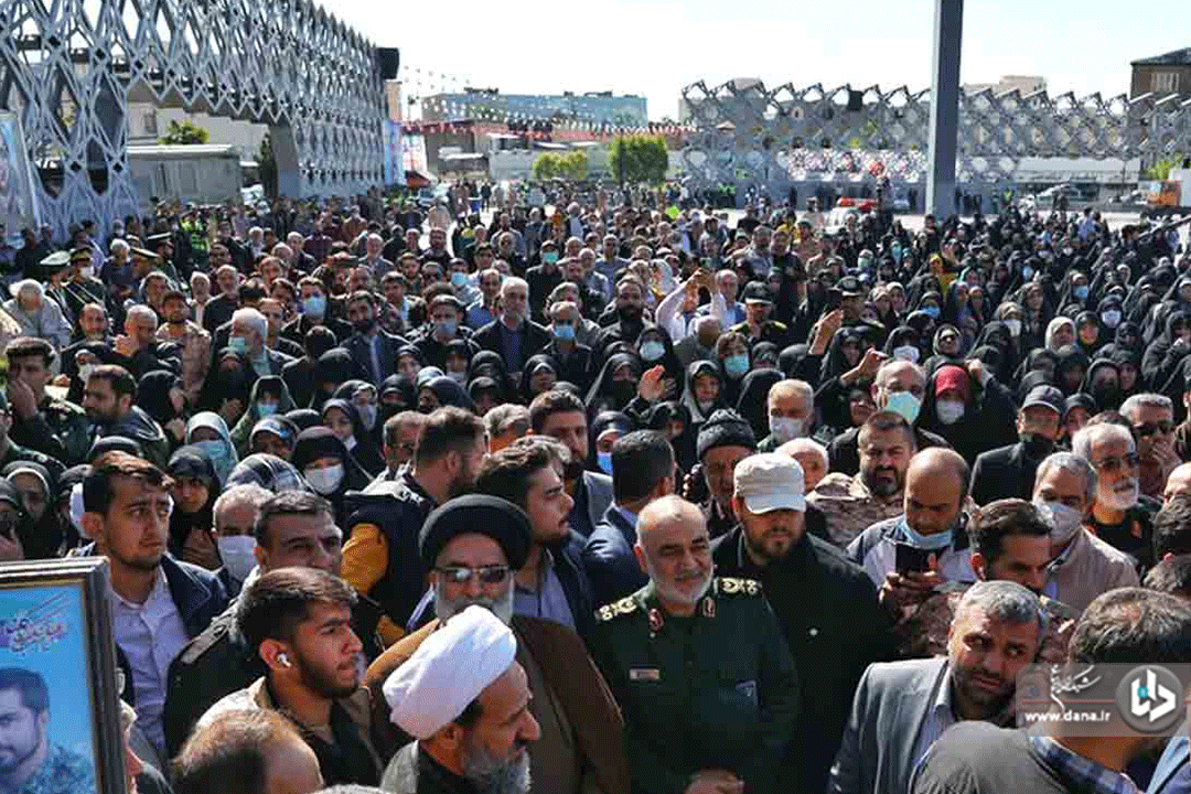 مراسم تشییع پیکر شهیدان میلاد حیدری و مقداد مهقانی جعفر آبادی