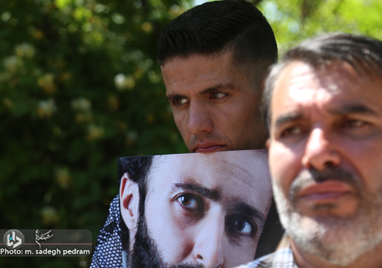 مراسم تشییع مرحوم حسام محمودی