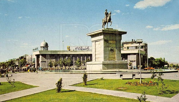 میدان پهلوی