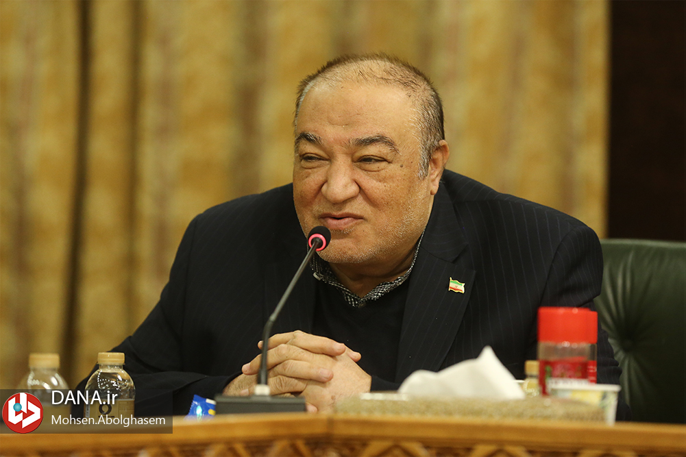 جلسه بررسی فرصت های سرمایه گذاری و توسعه اقتصادی استان گلستان