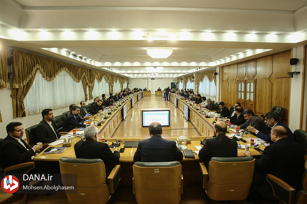 جلسه بررسی فرصت های سرمایه گذاری و توسعه اقتصادی استان گلستان