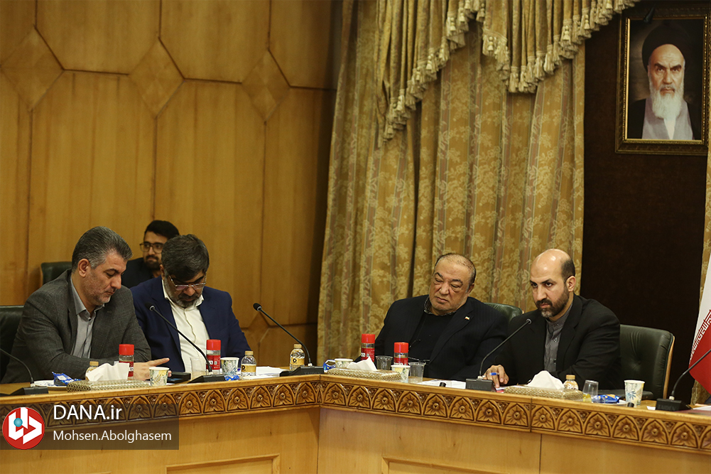 جلسه بررسی فرصت های سرمایه گذاری و توسعه اقتصادی استان گلستان