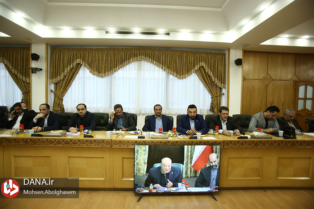 جلسه بررسی فرصت های سرمایه گذاری و توسعه اقتصادی استان گلستان