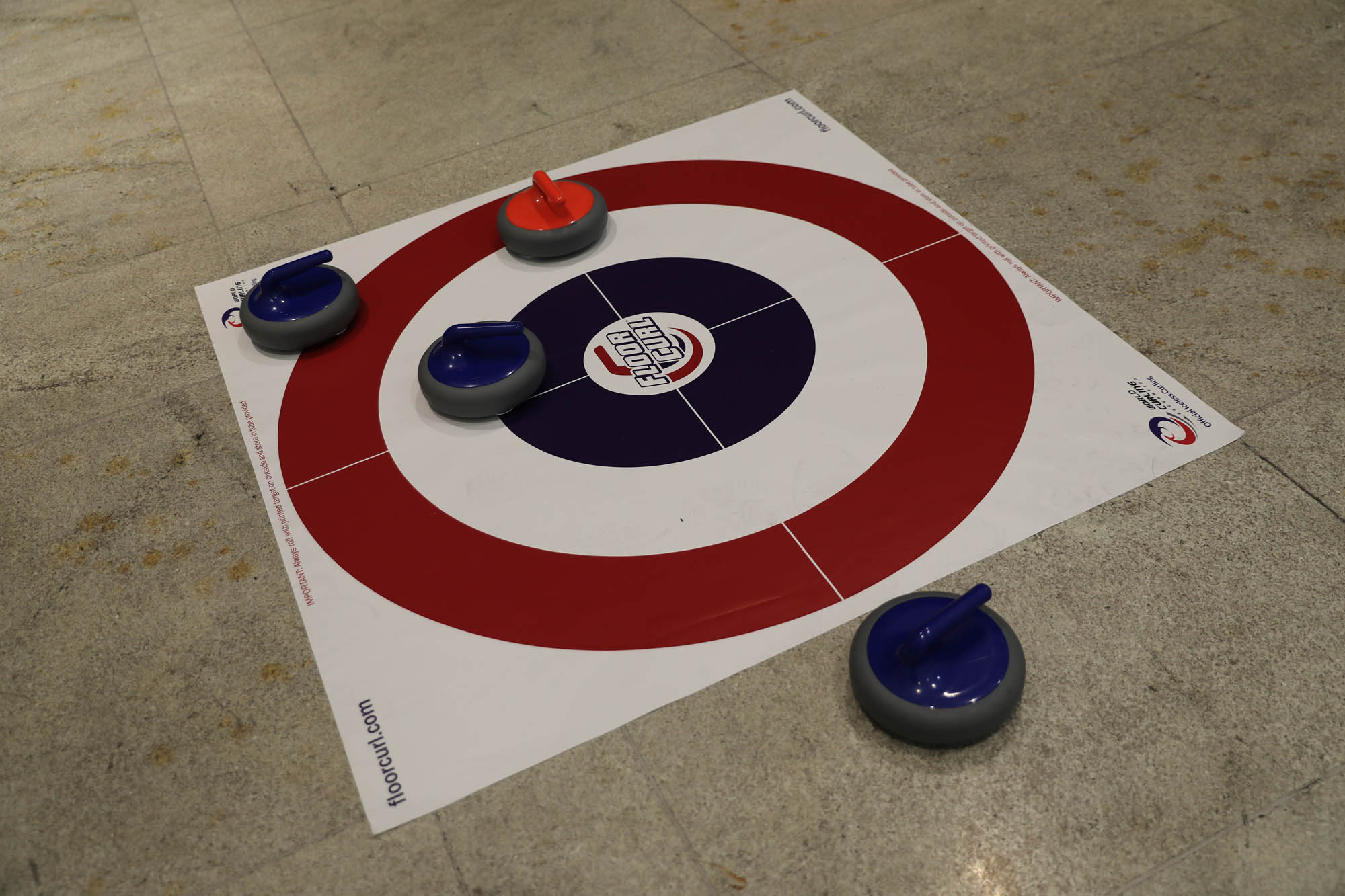 برگزاری جلسه هیأت رئیسه انجمن کرلینگ؛ اعضا حکم گرفتند+عکس