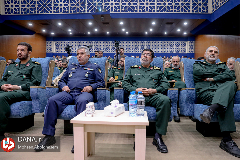 تجلیل از برگزیدگان جشنواره دانش و پژوهش سپاه