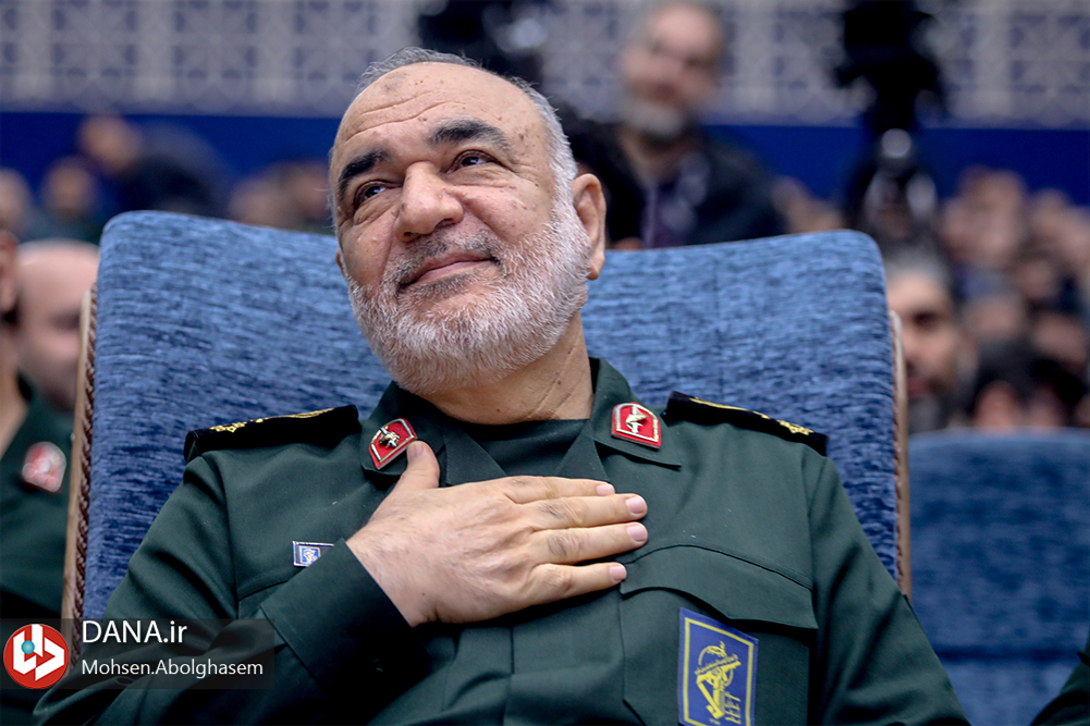سردار سلامی قهرمانی تیم کشتی فرنگی جوانان را تبریک گفت