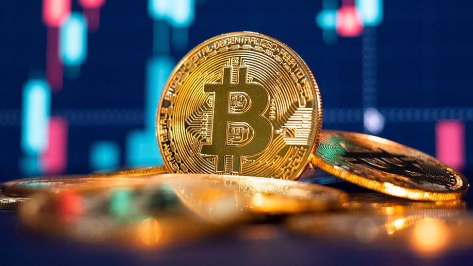 عناصر کلیدی در ارزیابی ارزش بیت‌کوین: تأثیرات عوامل اقتصادی و فناوری