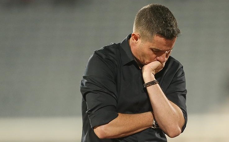 پرسپولیس در بحران؛ اوسمار در باتلاق/ فرار رو به جلوی مدیران، آشوب در رختکن، سکوت بزرگترها و پروژه مشاوران