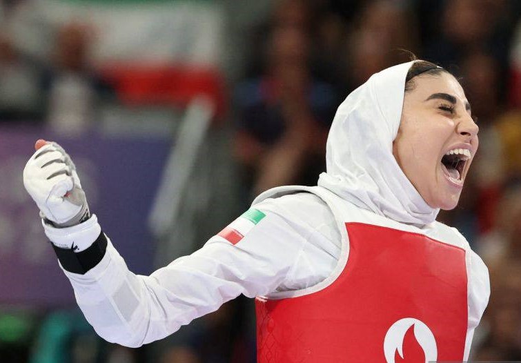 کیانی: من و مبینا نعمتی انتخابی نداشتیم/ می‌خواهم از قهرمانی‌ام در جهانی دفاع کنم