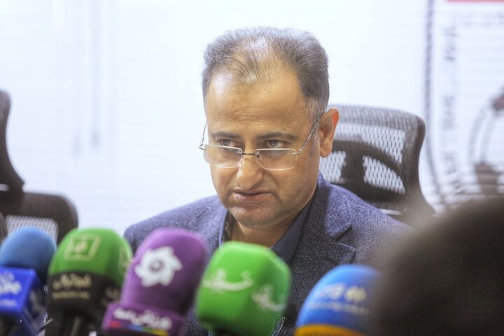 موسوی: عزیزی‌خادم تا شهریور ۱۴۰۴ محروم است؛ این حکم قابل ادغام نیست