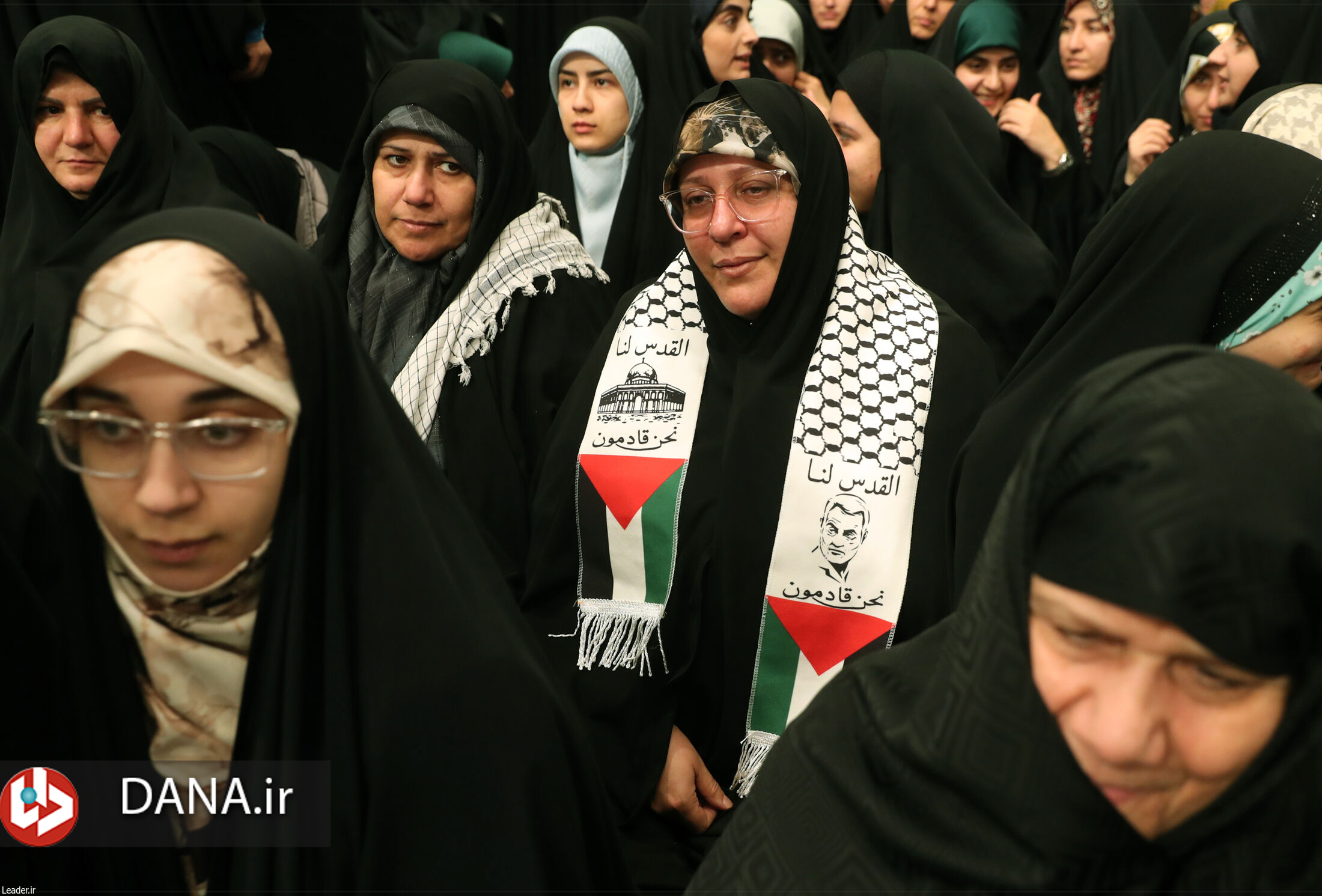 دیدار شرکت کنندگان در چهل و یکمین دوره مسابقات بین‌المللی قرآن با رهبر انقلاب