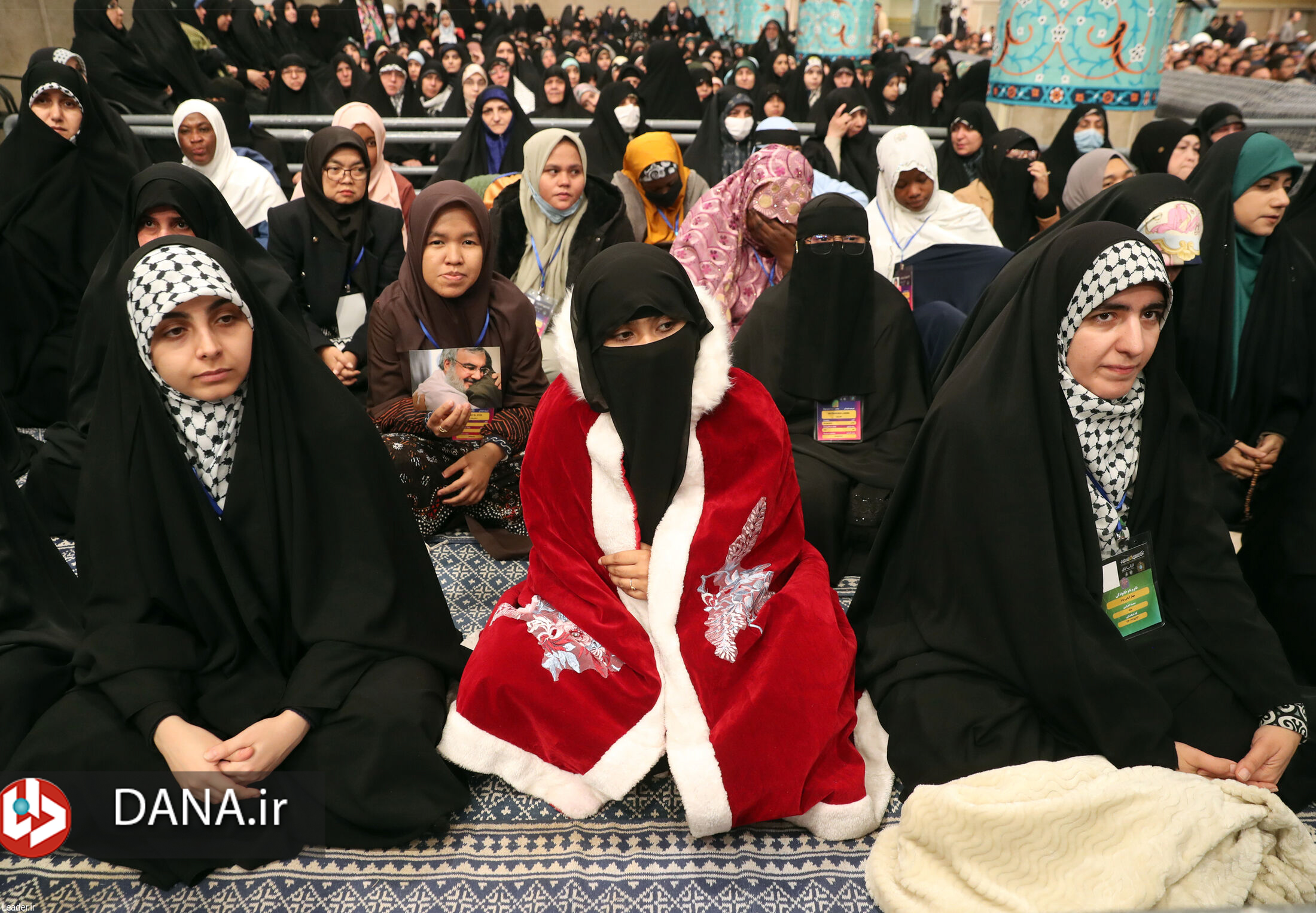 دیدار شرکت کنندگان در چهل و یکمین دوره مسابقات بین‌المللی قرآن با رهبر انقلاب