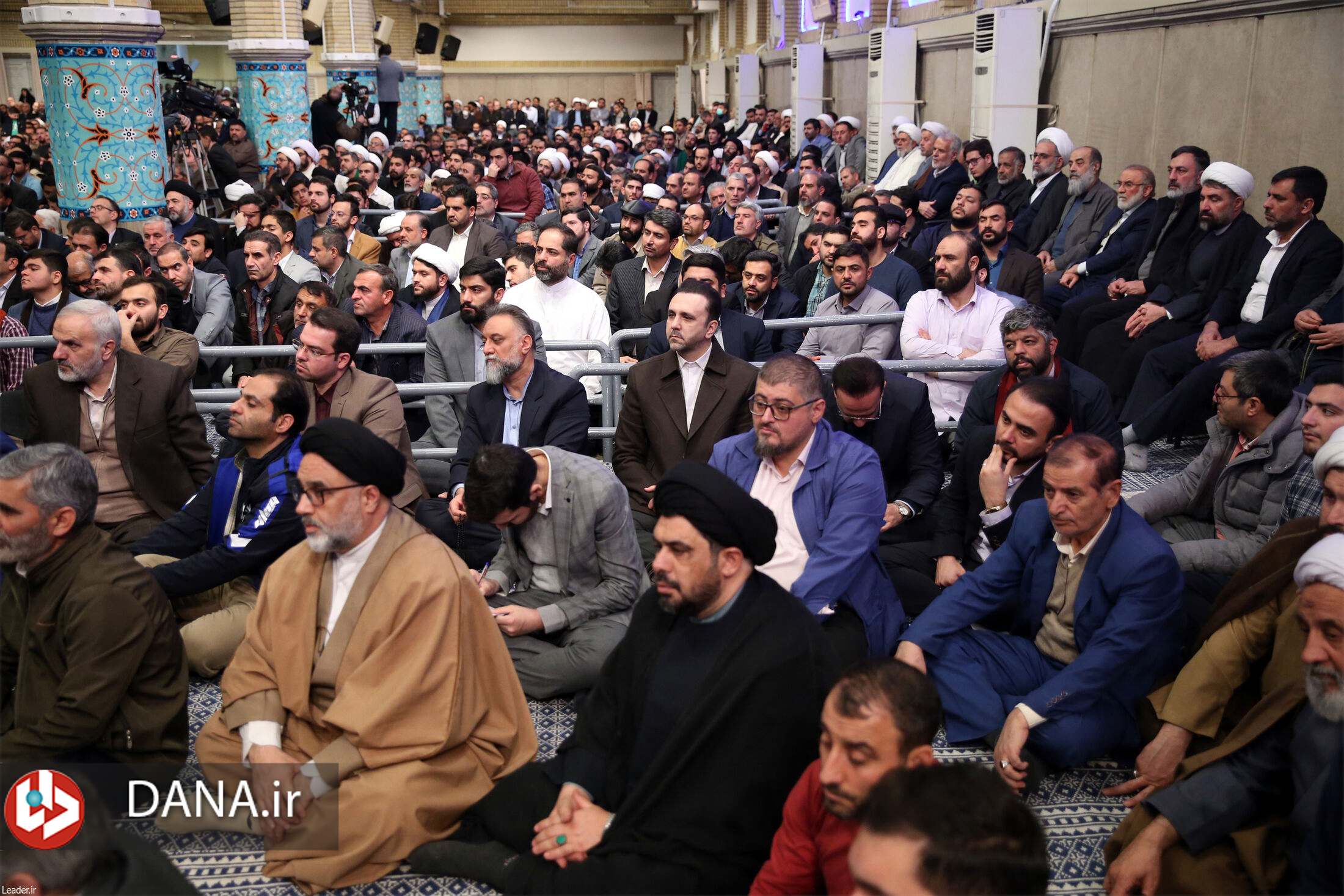 دیدار شرکت کنندگان در چهل و یکمین دوره مسابقات بین‌المللی قرآن با رهبر انقلاب