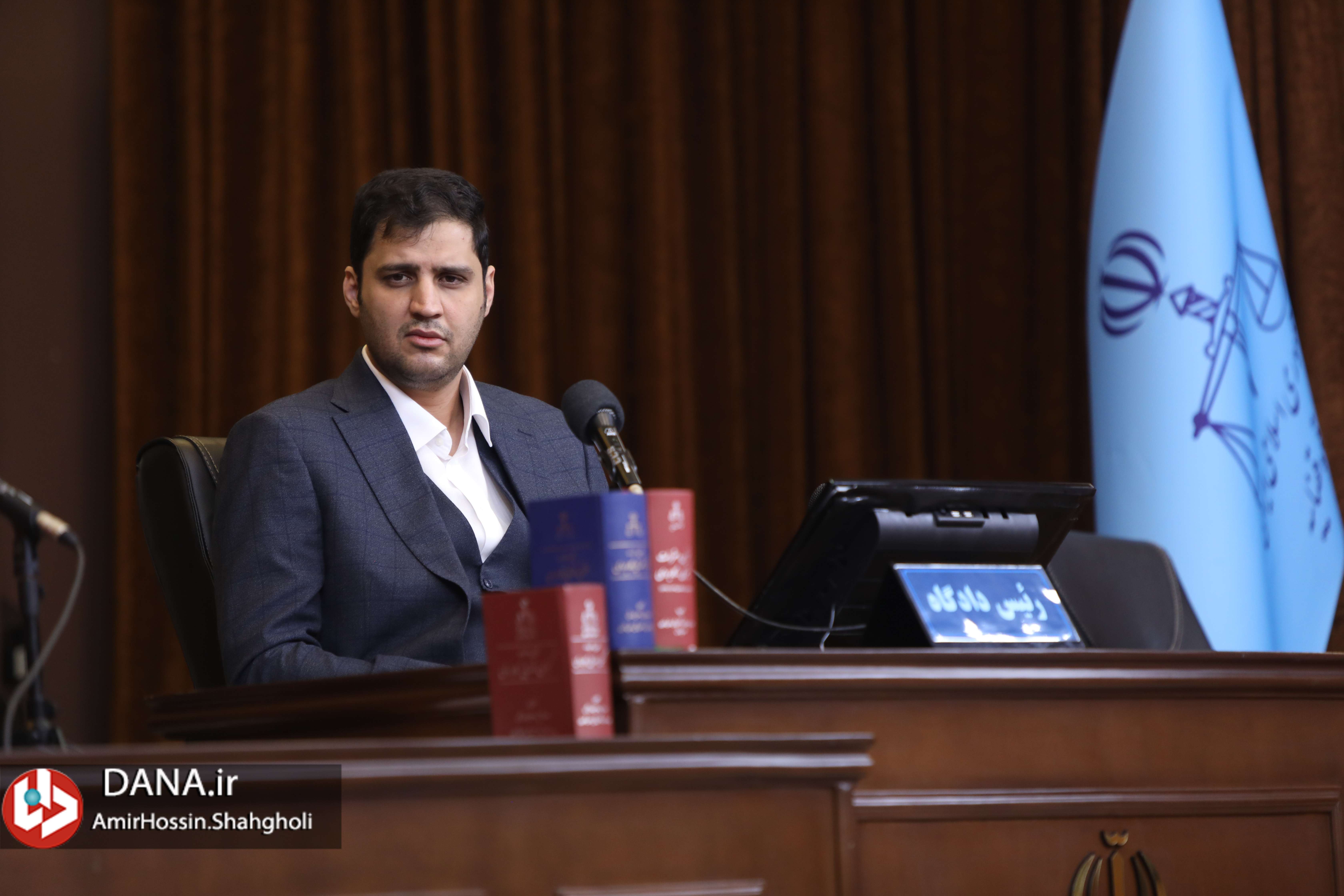 اولین جلسه رسیدگی به پرونده دادخواهی خانواده‌های شهدا و آسیب‌دیدگان ناشی از اقدامات گروهگ تروریستی حرم مطهر احمدبن موسی (ع)