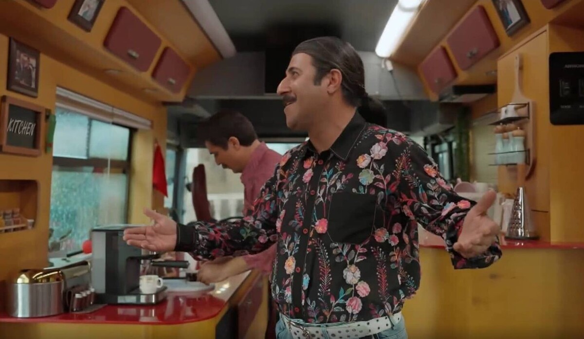 قصرهای چرخدار؛ شش رویای دست‌نیافتنی که ارسطو در سر ایرانی‌ها انداخت