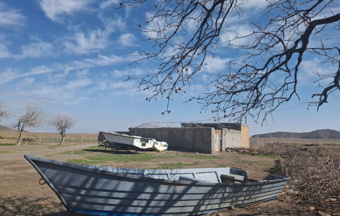 حسرت قایق‌ها برای آبی که نیست