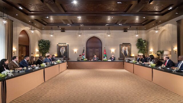 تاکید پادشاه اردن بر رد هرگونه تلاشی برای کوچاندن فلسطینی‌ها