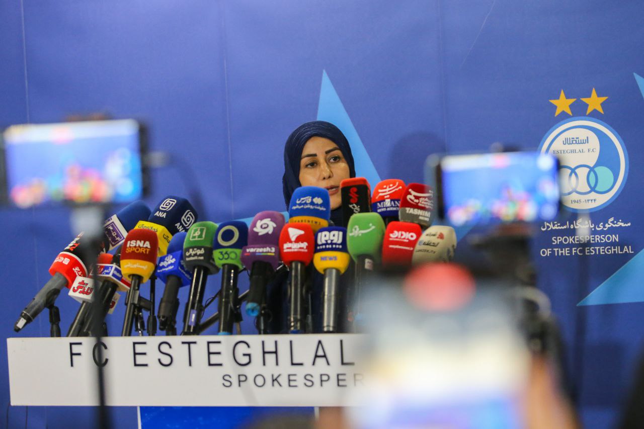 میکروفون‌هایی که قدشان بلند است؛ استقلال در سرزمین «لی‌لی‌پوت»!