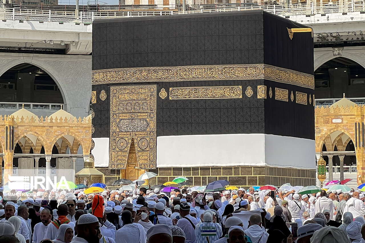 راز سادگی کعبه؛ چرا خانه خدا باید بی‌پیرایه باشد؟