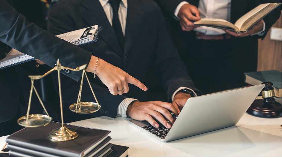 از کجا وکیل آنلاین دیوان عدالت اداری پیدا کنم؟