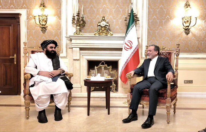 دیدار عراقچی با سرپرست وزارت خارجه افغانستان