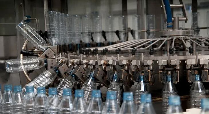 تعطیلی کارخانه آب‌معدنی رومشکان ۱۵ ساله شد