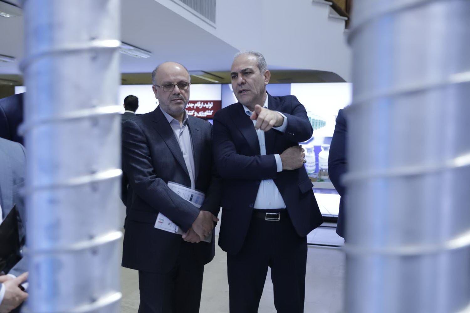 بازدید رییس سازمان ملی بهره‌وری از نمایشگاه جدیدترین دستاوردهای صنعت هسته‌ای