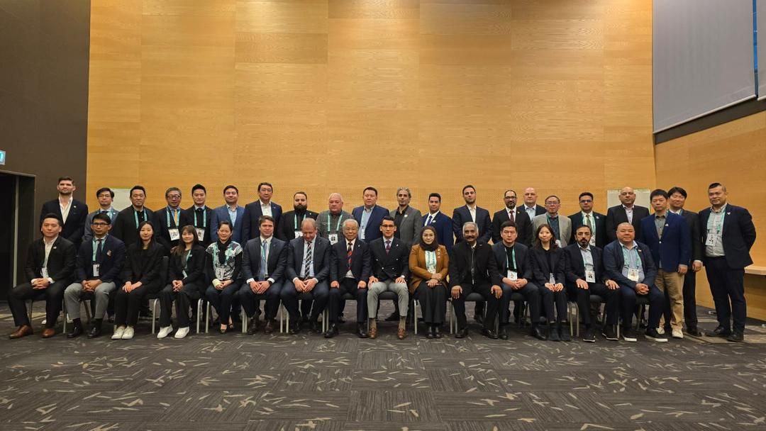 طرح توسعه انجمن هاکی روی یخ ایران مورد توجه قرار گرفت