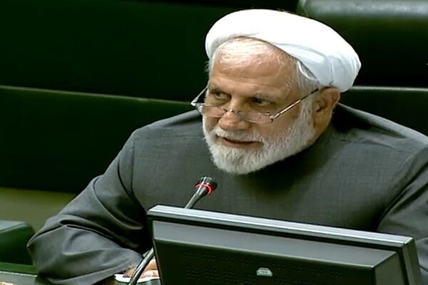 خطوط قرمز مذاکرات هسته‌ای کاملاً مشخص است/ روابط حسنه با عمان ادامه دارد