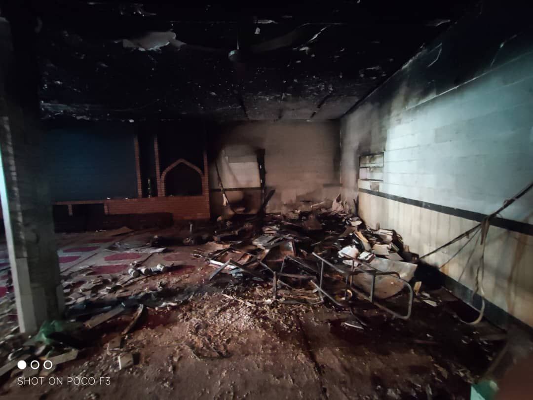 مسجد جامع امام سجاد(ع) تهران در آتش سوخت