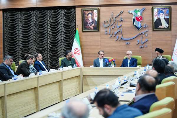پیگیری مشکلات ایثارگران زنجان در سفر معاون تعاون و امور اجتماعی بنیاد شهید