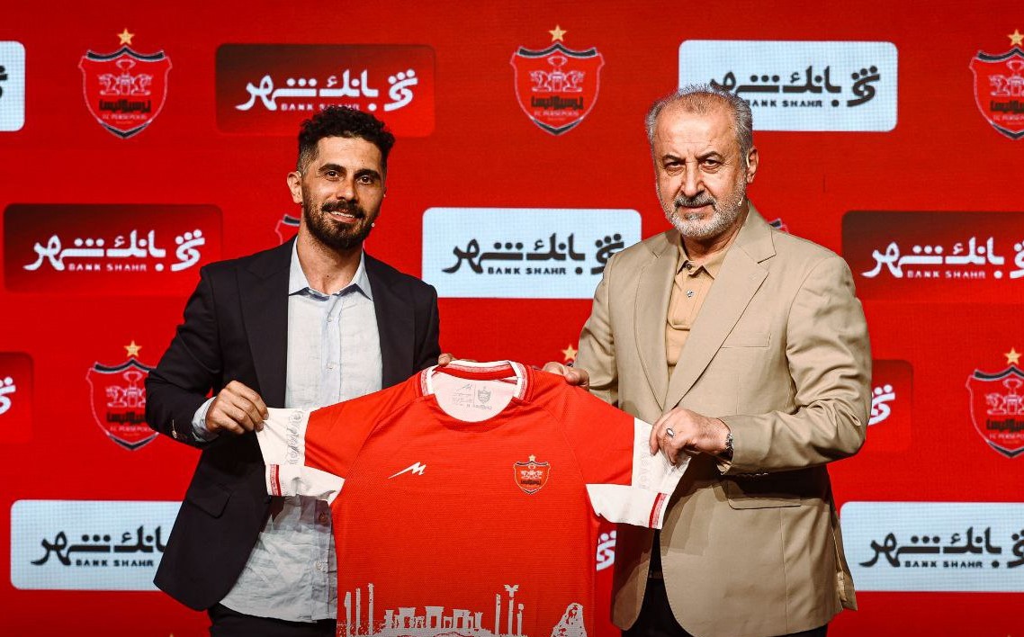 کاپیتان دو سال دیگر پرسپولیس می ماند/ عالیشاه: قبول کردیم تا قرارداد مشروط باشد