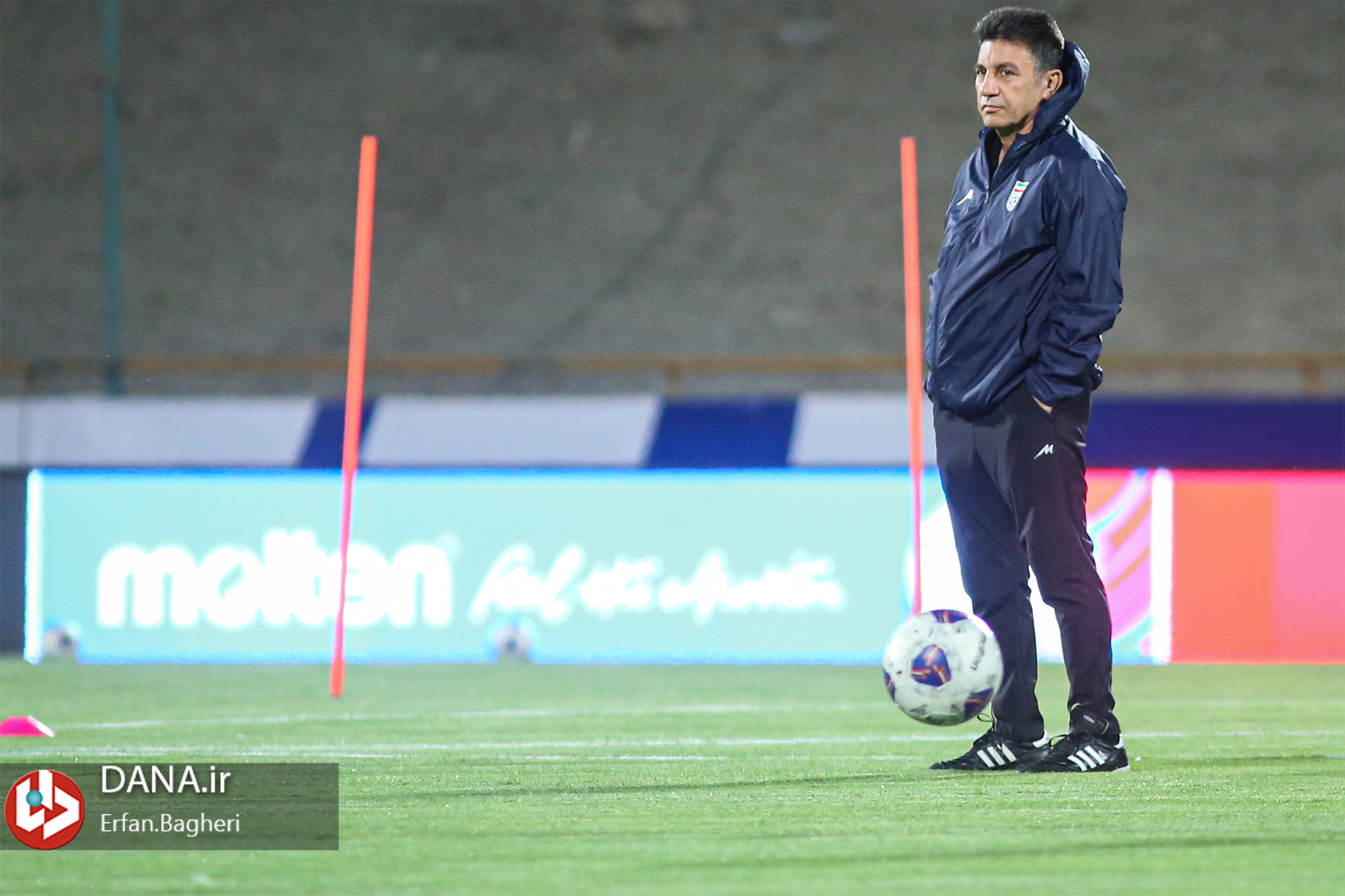 
قلعه‌نویی: چون می دانند موفق می شویم، سنگ اندازی می کنند/ مطمئنم در جام جهانی نتیجه می‌گیریم