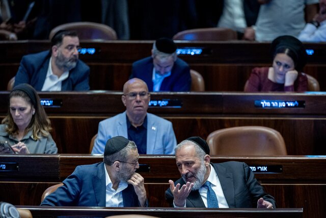 همان‌گونه که آیت‌الله خامنه‌ای گفت، اسرائیل با خطر فروپاشی روبه‌رو است