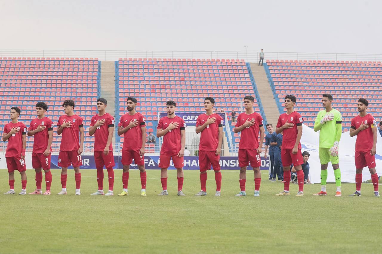 صعود سپاهان به فینال کافا با لباس ایران و بازوبندهای مشکی