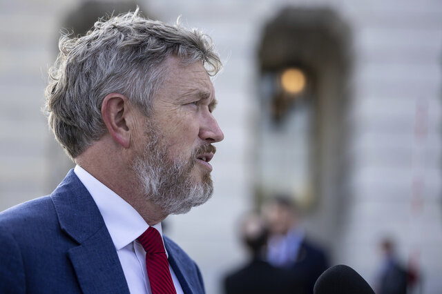 طرح سناتور آمریکایی به کنگره برای ممنوعیت هرگونه اقدام علیه ایران
